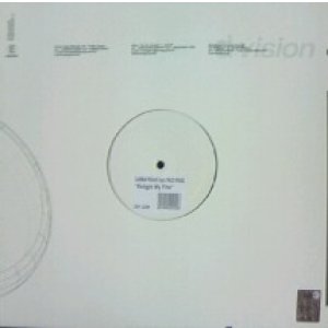 画像: GAMBAFREAKS feat. PACO RIVAZ / RELIGHT MY FIRE